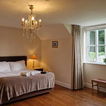 Tranquil 18th Century With Tennis Court Malahide