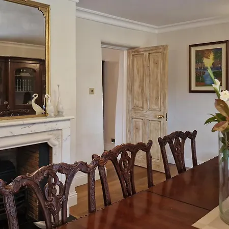 Tranquil 18th Century With Tennis Court Ferienhaus *
