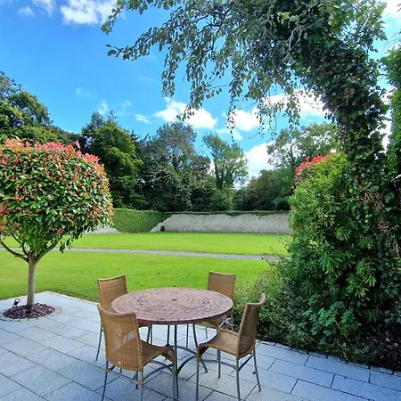 Tranquil 18th Century With Tennis Court * Malahide
