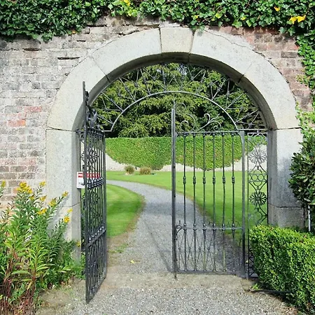 Ferienhaus Tranquil 18th Century With Tennis Court